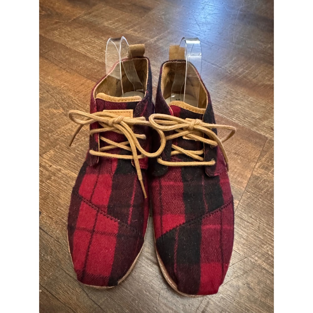 TOMS Women's Size 9 Buffalo Plaid Red Black Suede Lace Up Shoes